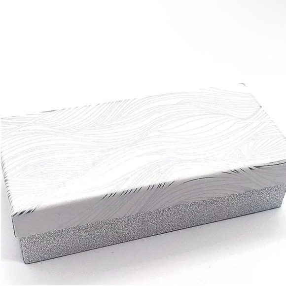 NWT Bay Studio Silver Stud Earrings Set Turtles Seahorse Palm Tree & More - Picture 5 of 5